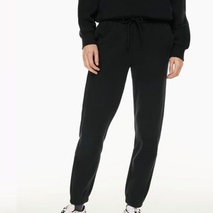 Black Aritzia Boyfriend Sweatpants